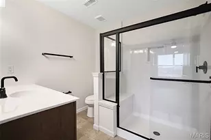 1076 Vardon Mdws Dr, Union, MO 63084 - Photo 8