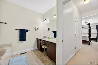 2404 Golden Bear Way #715B, Wentzville, MO 63385 - Photo 14