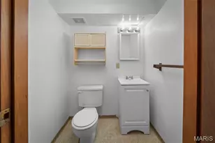 10809 Platte Dr, Saint Louis, MO 63123 - Photo 22