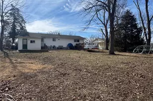 401 Dahlgren Ave, Warrenton, MO 63383 - Photo 24