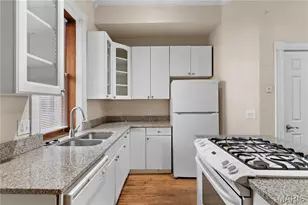 1840 S 10th St, Saint Louis, MO 63104 - Photo 6