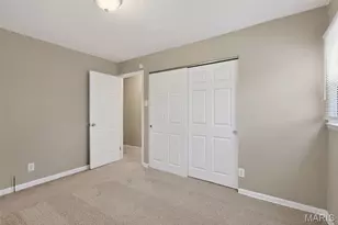 10518 Renfrew Dr, Saint Louis, MO 63137 - Photo 16