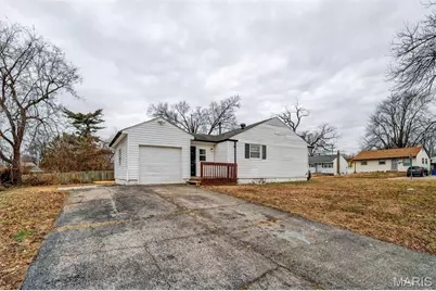 10518 Renfrew Drive, Saint Louis, MO 63137 - Photo 20