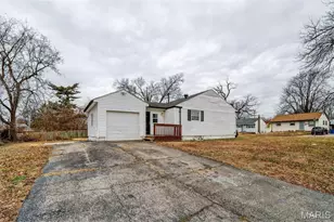 10518 Renfrew Dr, Saint Louis, MO 63137 - Photo 20