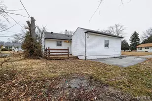 10518 Renfrew Dr, Saint Louis, MO 63137 - Photo 30