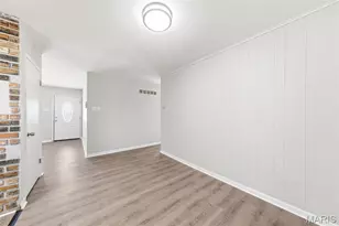 10557 Castle Dr, Castle Point, MO 63136 - Photo 12