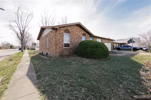502 W Monroe Ave, Robertsville, MO 65066 - Photo 2