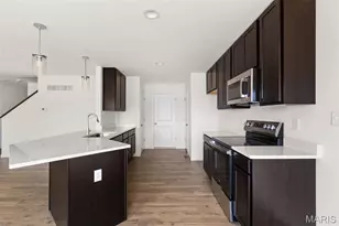 18 Town Ctr Ct, Foristell, MO 63348 - Photo 8
