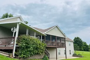 222 Valley View Dr, Cuba, MO 65453 - Photo 10