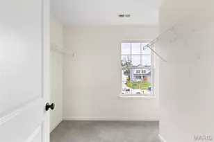 1617 Winding Mdws Dr, Fenton, MO 63026 - Photo 16