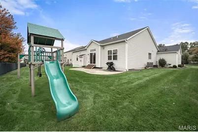 240 Victoria Park Avenue, Wentzville, MO 63385 - Photo 26