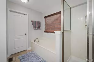 240 Victoria Park Ave, Wentzville, MO 63385 - Photo 16