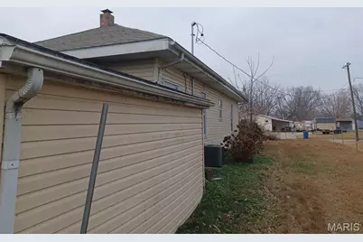 302 N 3rd Street, Chaffee, MO 63740 - Photo 8