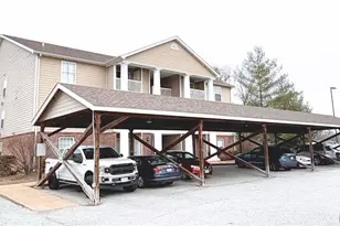 660 Materdie Ln, Florissant, MO 63031 - Photo 2