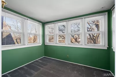 8 Lawn Place, Saint Louis, MO 63110 - Photo 28