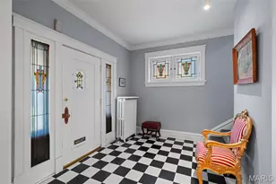 8 Lawn Pl, Saint Louis, MO 63110 - Photo 6