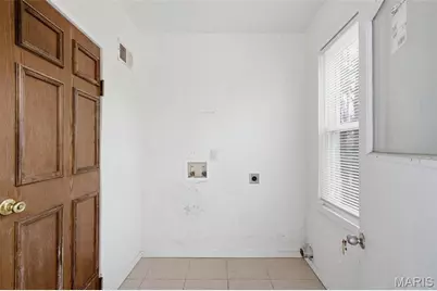 9512 Tennyson Avenue, Overland, MO 63114 - Photo 30