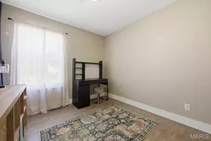 5332 Ville Angela Ln, Hazelwood, MO 63042 - Photo 12