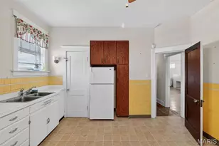 8349 Big Bend Blvd, Webster Groves, MO 63119 - Photo 10