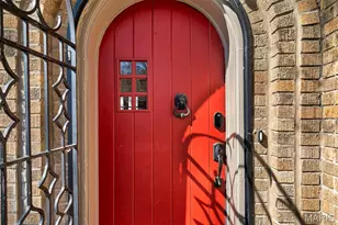 7667 Carswold Dr, Clayton, MO 63105 - Photo 4