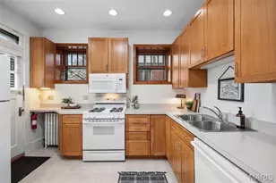 4046 Magnolia Pl, Saint Louis, MO 63110 - Photo 16