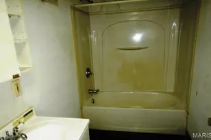 310 N Marguerite Ave, Ferguson, MO 63135 - Photo 14