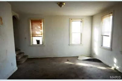 310 N Marguerite Avenue, Ferguson, MO 63135 - Photo 6