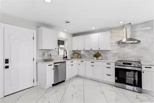 7906 Elinor Ave, Saint Louis, MO 63117 - Photo 4