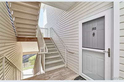 37 Kassebaum Lane #203, Saint Louis, MO 63129 - Photo 2