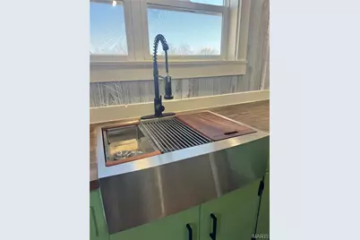 302 W 3rd Street, Dixon, MO 65459 - Photo 2