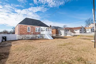 9018 Vasel Dr, Saint Louis, MO 63123 - Photo 26