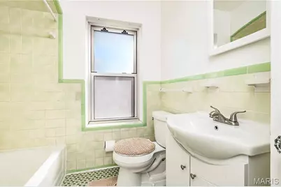 9018 Vasel Drive, Saint Louis, MO 63123 - Photo 18