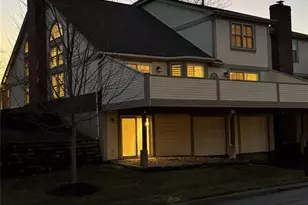 1920 Baxter Ridge Dr, Chesterfield, MO 63017 - Photo 6