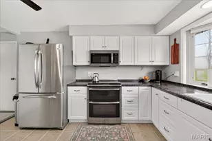 1430 Silverleaf Ln, Saint Louis, MO 63146 - Photo 18