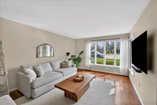 1430 Silverleaf Ln, Saint Louis, MO 63146 - Photo 8