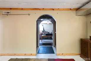 605 E Main Ave, Cuba, MO 65453 - Photo 16