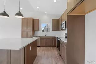 4933 Nadine Ln, Saint Louis, MO 63129 - Photo 8