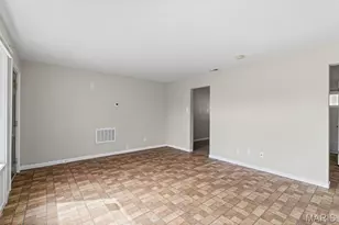 8379 Midwood Ave, Saint Louis, MO 63134 - Photo 8