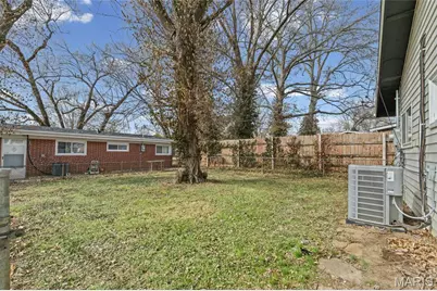 8379 Midwood Avenue, Saint Louis, MO 63134 - Photo 20
