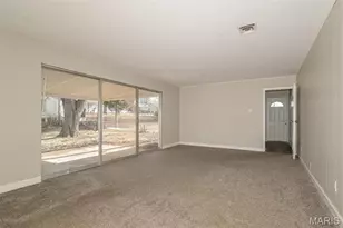 660 Brookstone Dr, Florissant, MO 63033 - Photo 8