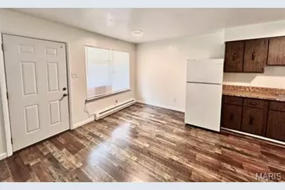 302 N Spring St, Shelbyville, MO 65565 - Photo 14