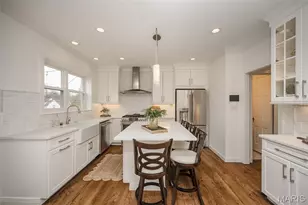 11 Middlesex Dr, Brentwood, MO 63144 - Photo 10