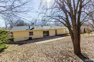 5489 Limerick Dr, Saint Louis, MO 63128 - Photo 22