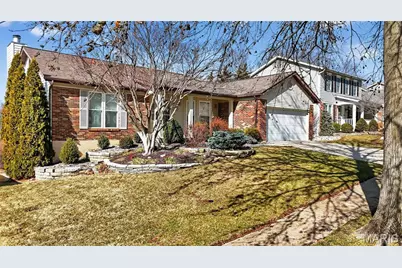 4847 Lowndes Drive, Saint Louis, MO 63129 - Photo 2