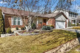 4847 Lowndes Dr, Saint Louis, MO 63129 - Photo 2