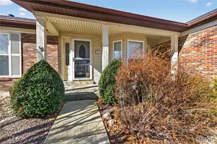 4847 Lowndes Dr, Saint Louis, MO 63129 - Photo 4