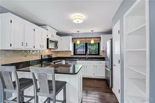 716 Ginger Wood Ct, Ballwin, MO 63021 - Photo 6