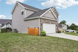 171 Prairie Wind Dr, Wentzville, MO 63385 - Photo 2