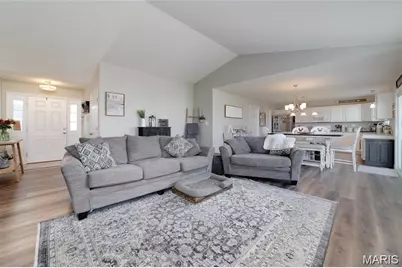 212 Schuman Drive, O'Fallon, MO 63366 - Photo 4