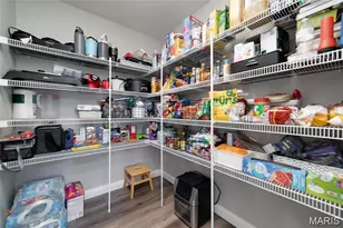 212 Schuman Dr, O'Fallon, MO 63366 - Photo 10